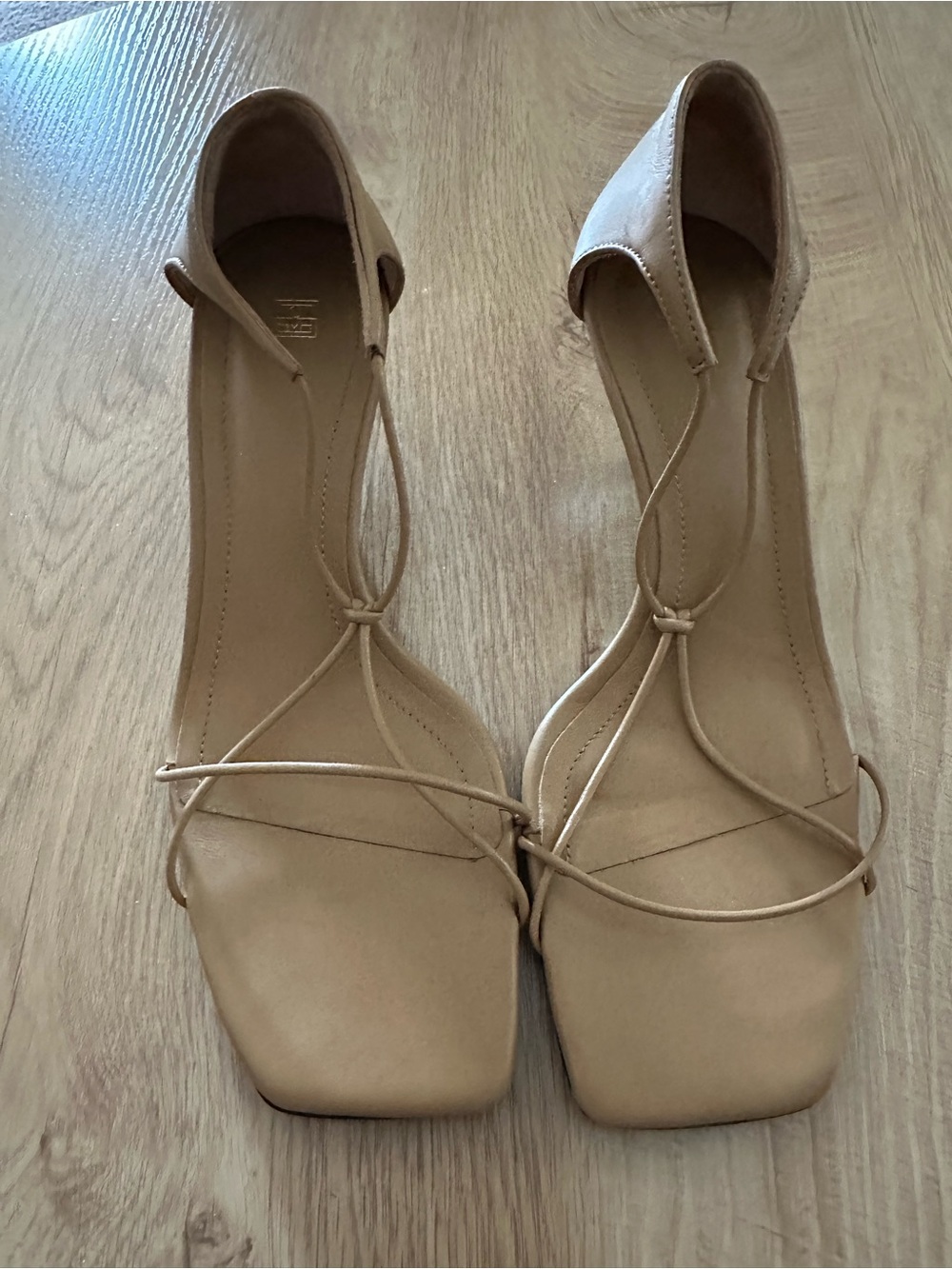 TOTEME The Leather Knot Sandal caramel - Picture 6 of 14